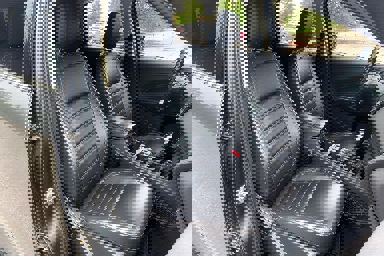 Used 2019 Ford Escape SEL image 9