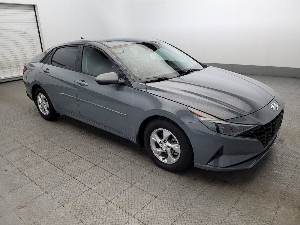 Used 2022 Hyundai Elantra SE image 11