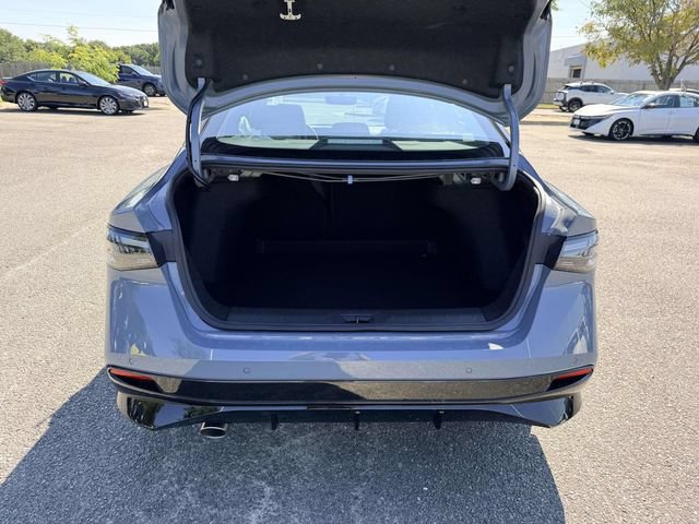 New 2026 Nissan Sentra SR w/ SR Premium Package FWD image 12
