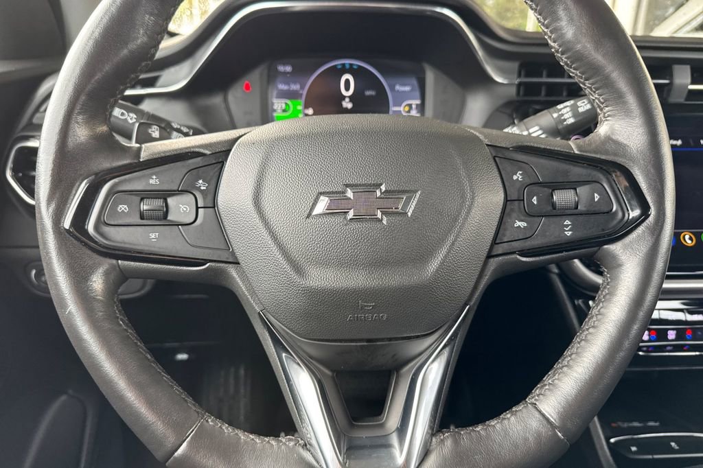 Used 2023 Chevrolet Bolt EUV LT w/ Convenience Package image 21