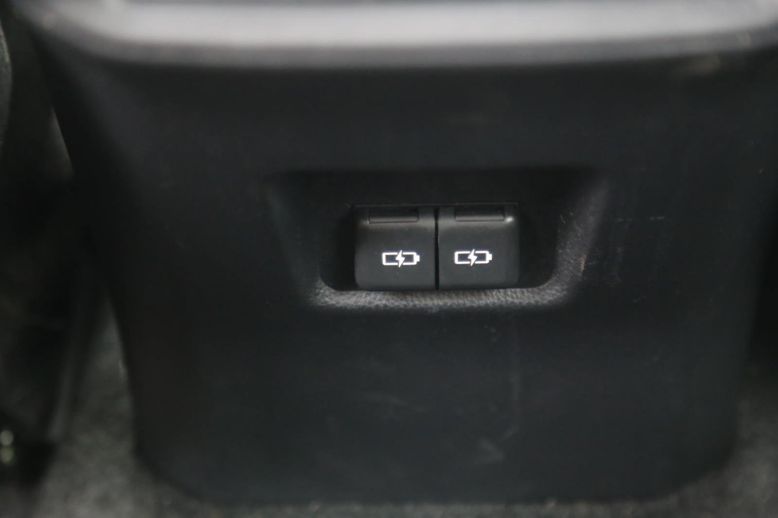 Used 2024 Toyota RAV4 XLE FWD image 18