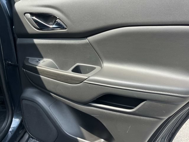 Used 2019 GMC Acadia SLT FWD image 26