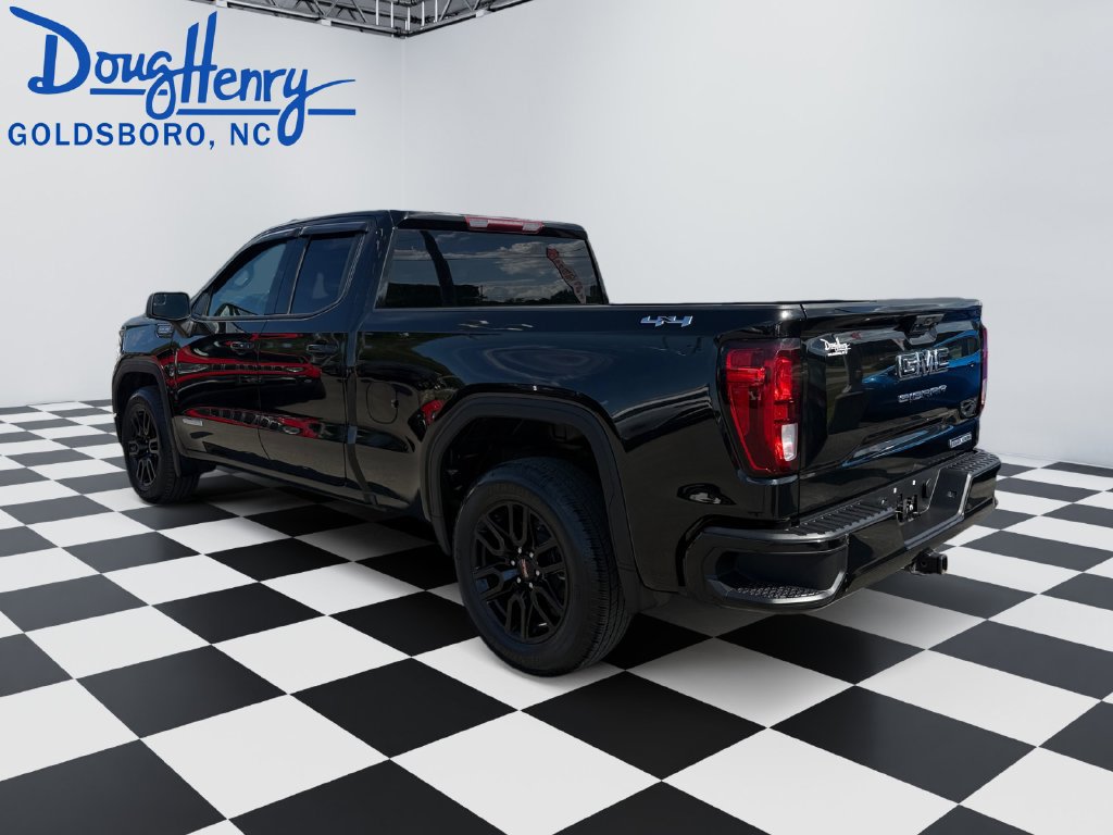 Used 2024 GMC Sierra 1500 Elevation w/ LPO, Elevation Black Package AWD/4WD image 3