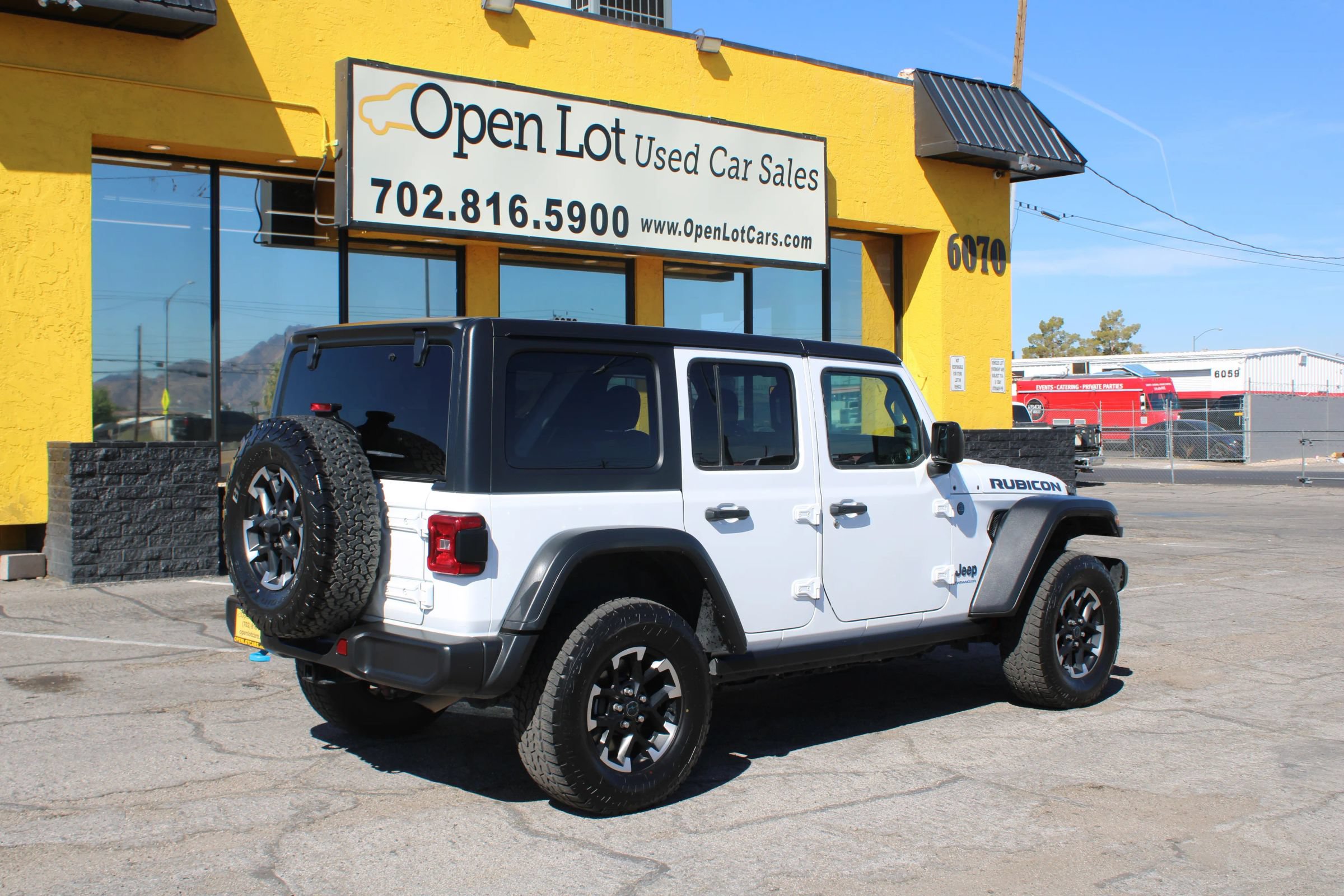 Used 2024 Jeep Wrangler Unlimited Rubicon 4xe AWD/4WD image 5