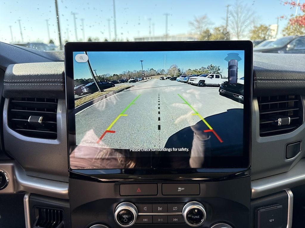 Used 2022 Ford Expedition XLT image 29