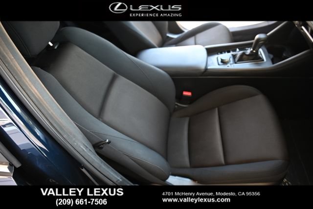Used 2021 MAZDA MAZDA3 s FWD image 17
