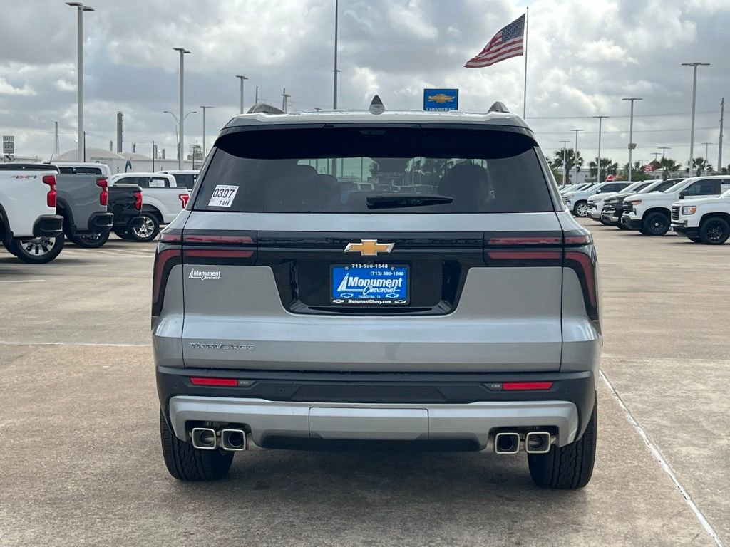 New 2026 Chevrolet Traverse LT w/ Sun and Wheel Package FWD image 12