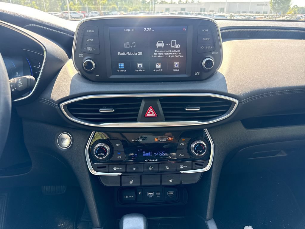 Used 2020 Hyundai Santa Fe SEL FWD image 18