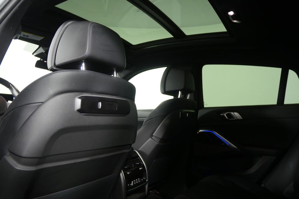 Certified 2025 BMW X6 xDrive40i image 16