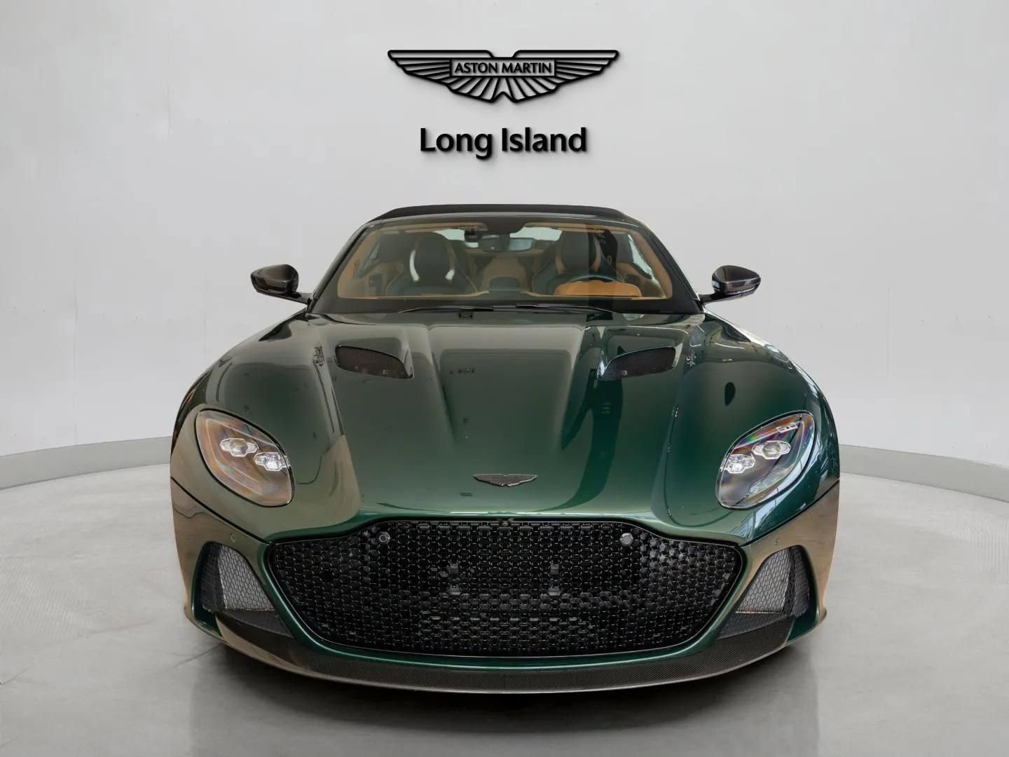 Used 2021 Aston Martin DBS Superleggera Volante image 4