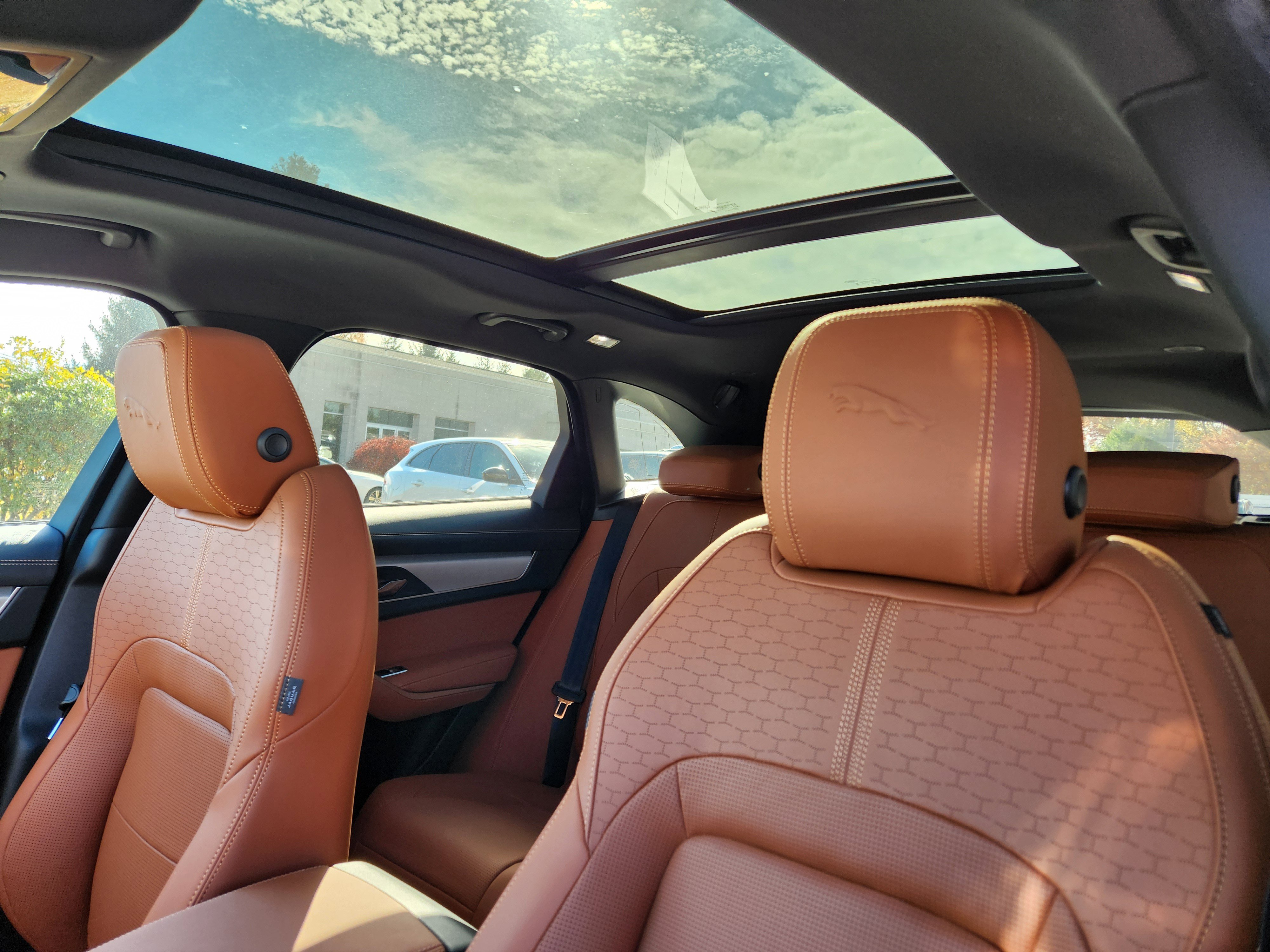 New 2026 Jaguar F-PACE R-Dynamic S AWD/4WD image 10