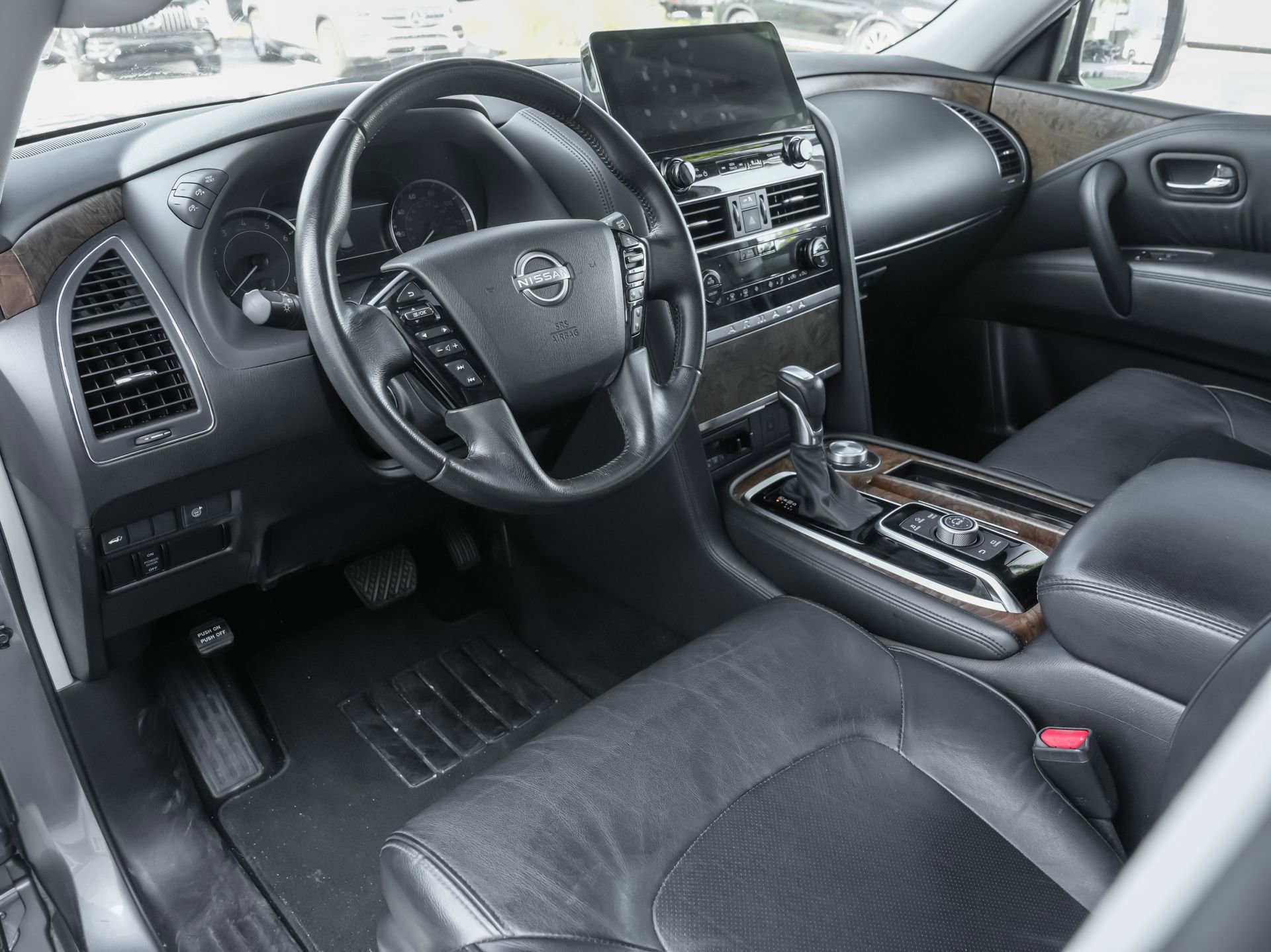 Used 2022 Nissan Armada SL w/ Captain's Chairs Package AWD/4WD image 16