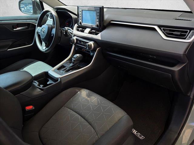 Used 2020 Toyota RAV4 XLE w/ Convenience Package FWD image 20