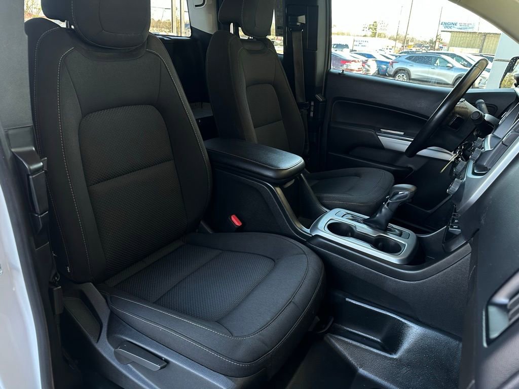 Used 2022 Chevrolet Colorado LT w/ Fleet Safety Package image 17