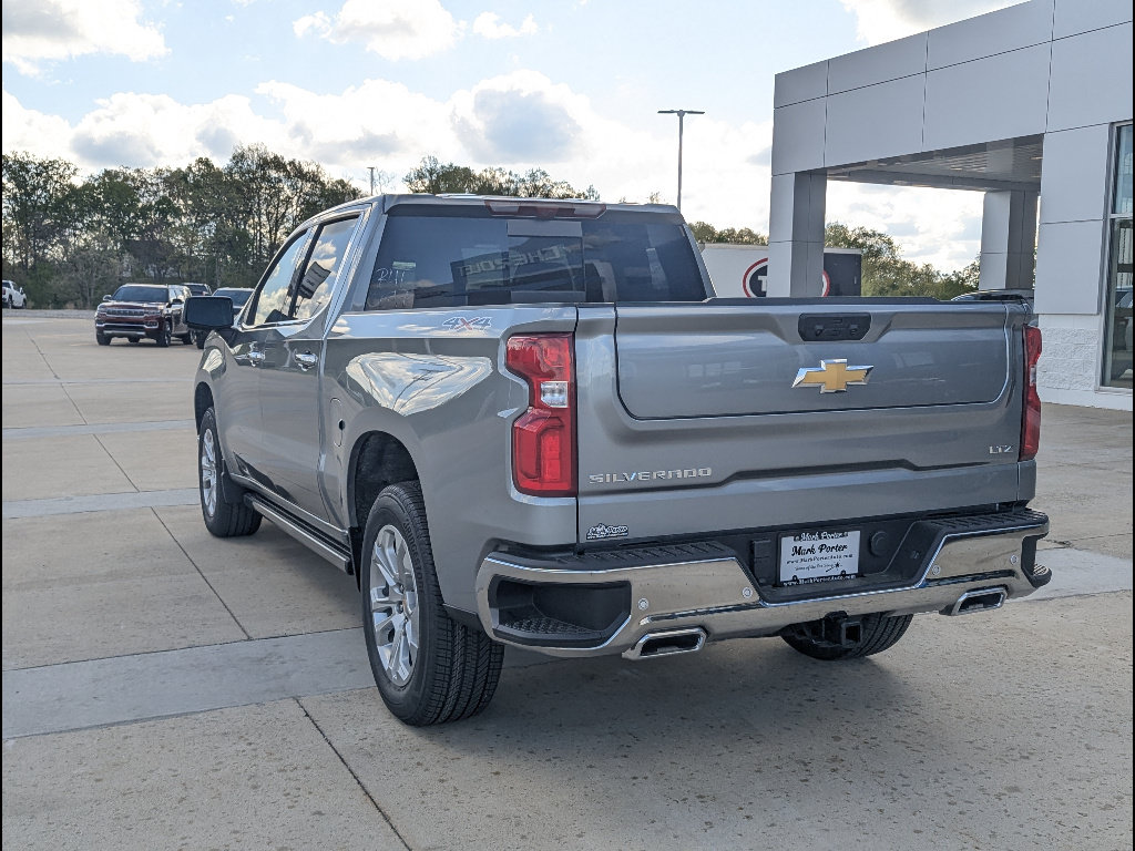 New 2026 Chevrolet Silverado 1500 LTZ w/ Technology Package AWD/4WD image 8