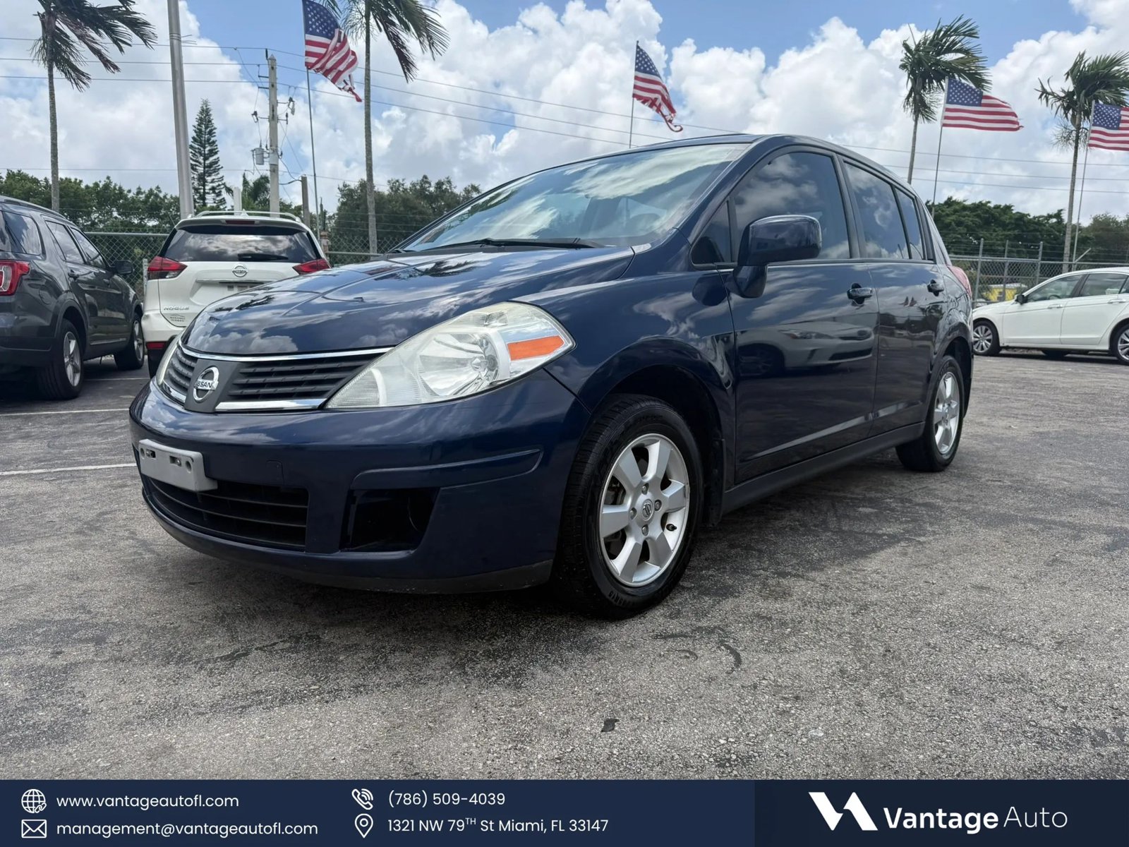 Used 2009 Nissan Versa Hatchback w/ Convenience Pkg