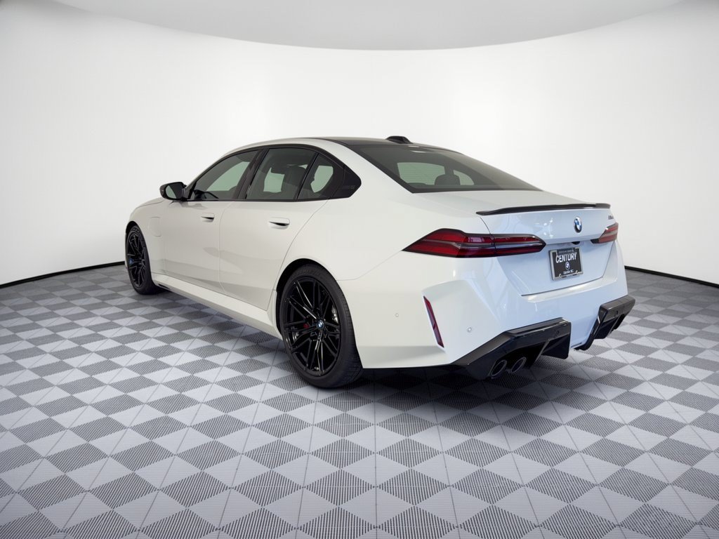 New 2027 BMW M5 w/ Carbon Package AWD/4WD image 3