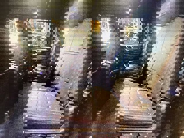 Used 2023 Chevrolet Suburban RST w/ Luxury Package image 10