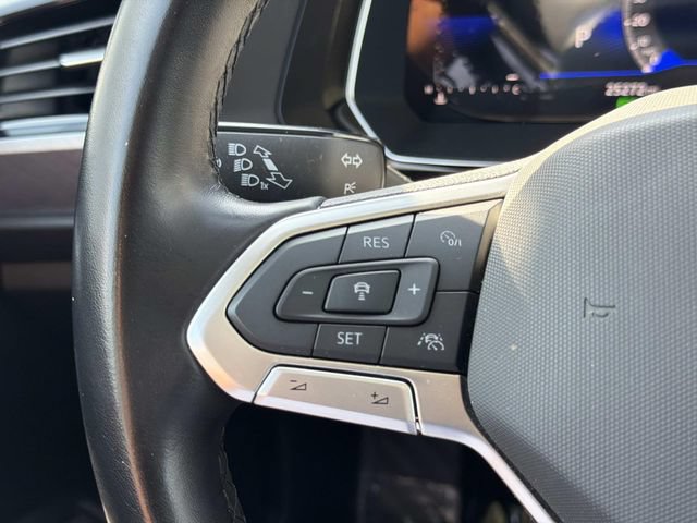 Certified 2023 Volkswagen Jetta SE w/ Panoramic Sunroof Package FWD image 20