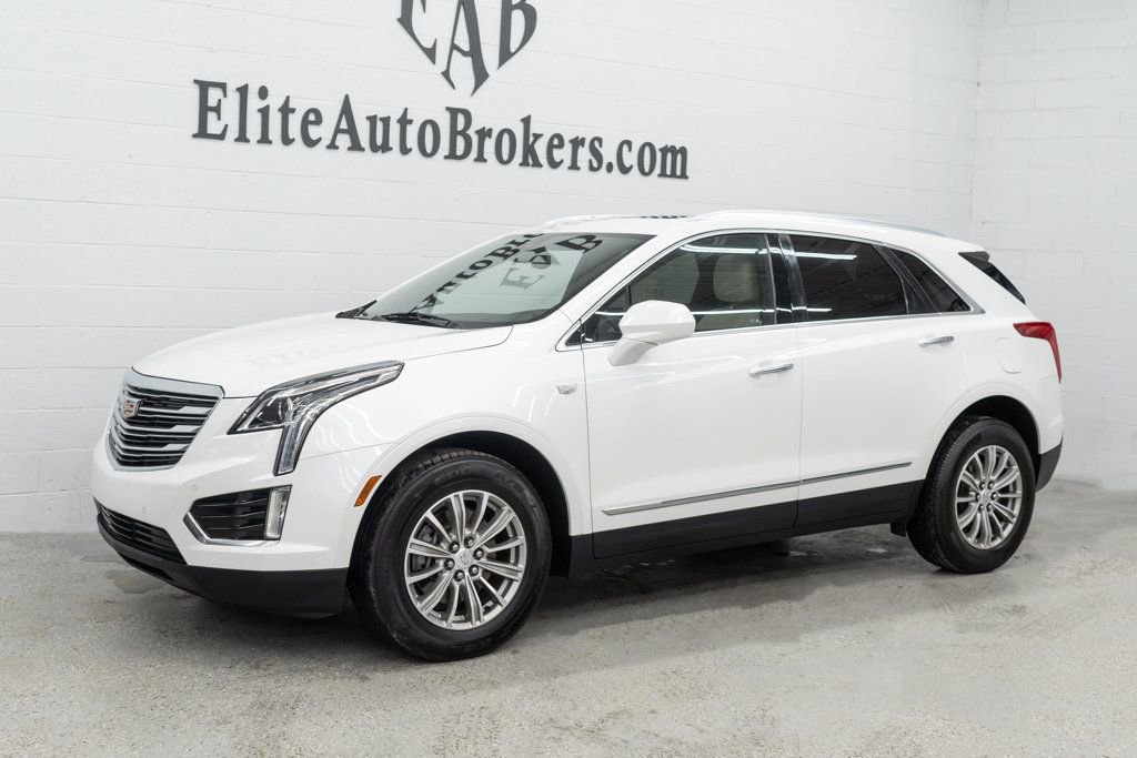 Used 2017 Cadillac XT5 Luxury w/ Driver Awareness Package AWD/4WD image 37