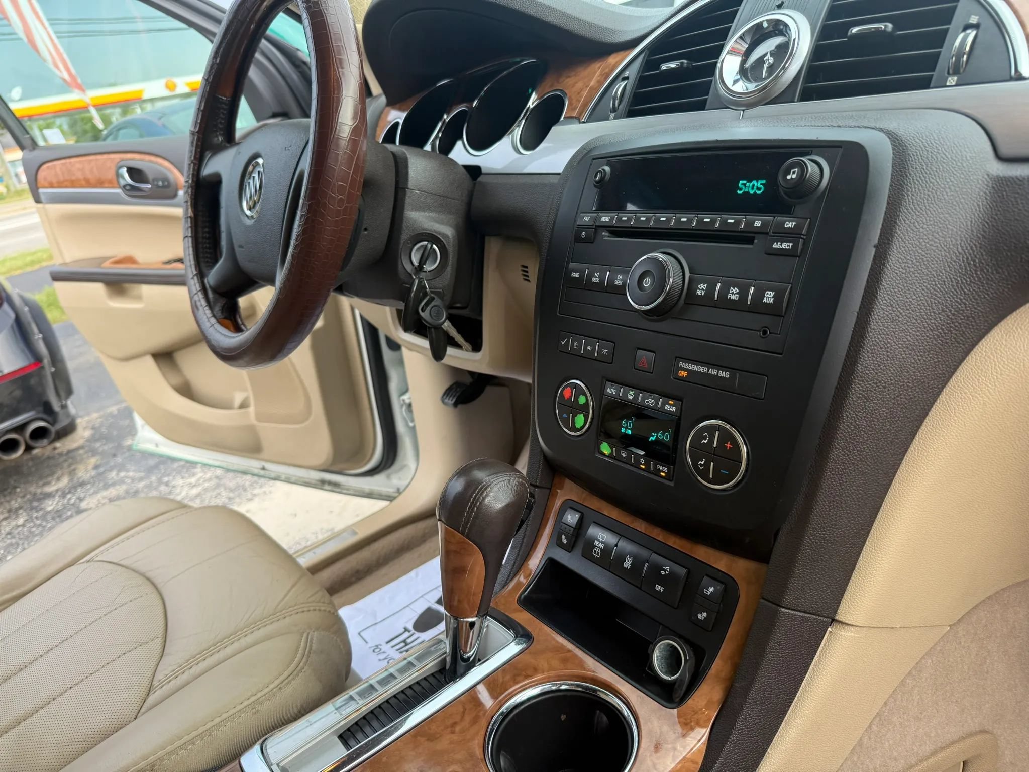 Used 2012 Buick Enclave Leather FWD image 26