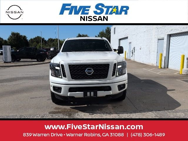 Used 2019 Nissan Titan SV w/ SV Convenience Package AWD/4WD image 2