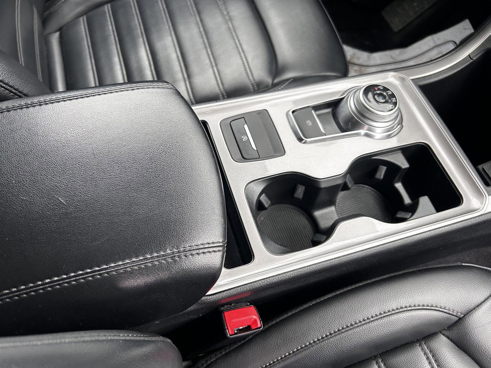 Used 2024 Ford Edge SEL image 23