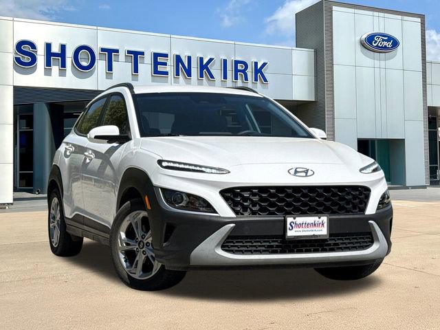 Used 2023 Hyundai Kona SEL FWD image 1