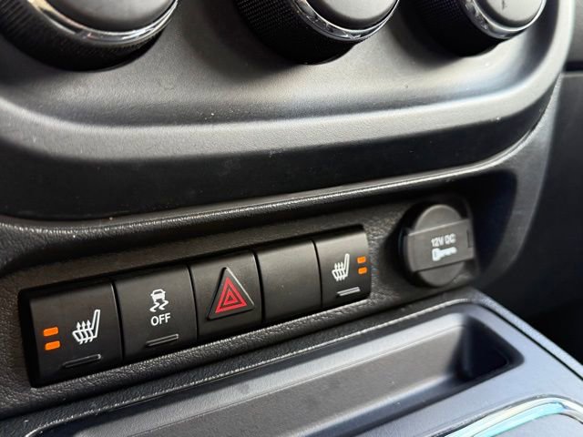 Used 2016 Jeep Patriot Latitude image 24