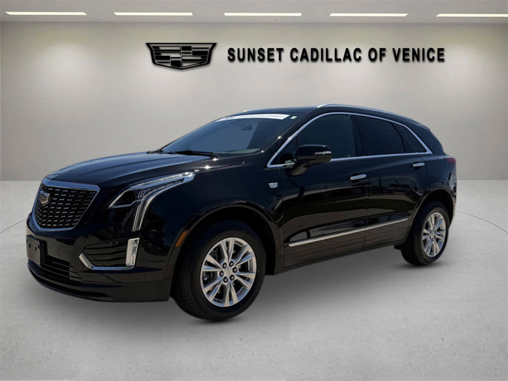 Used 2023 Cadillac XT5 Luxury w/ LPO, Floor Liner Package AWD/4WD image 7