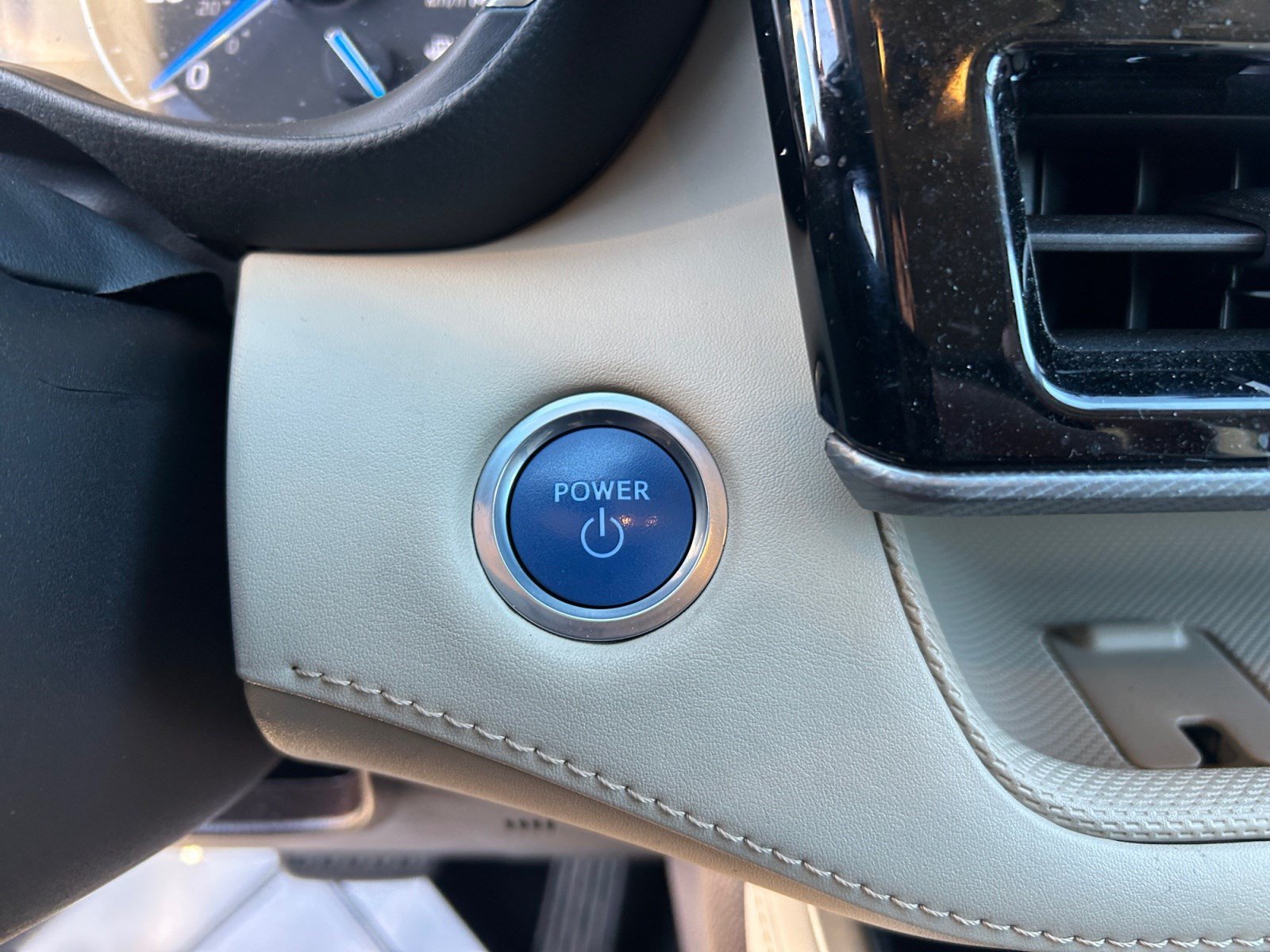 Used 2021 Toyota Highlander Platinum AWD/4WD image 28