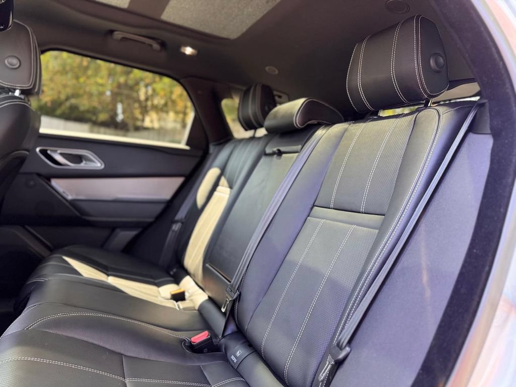 Used 2021 Land Rover Range Rover Velar S AWD/4WD image 24
