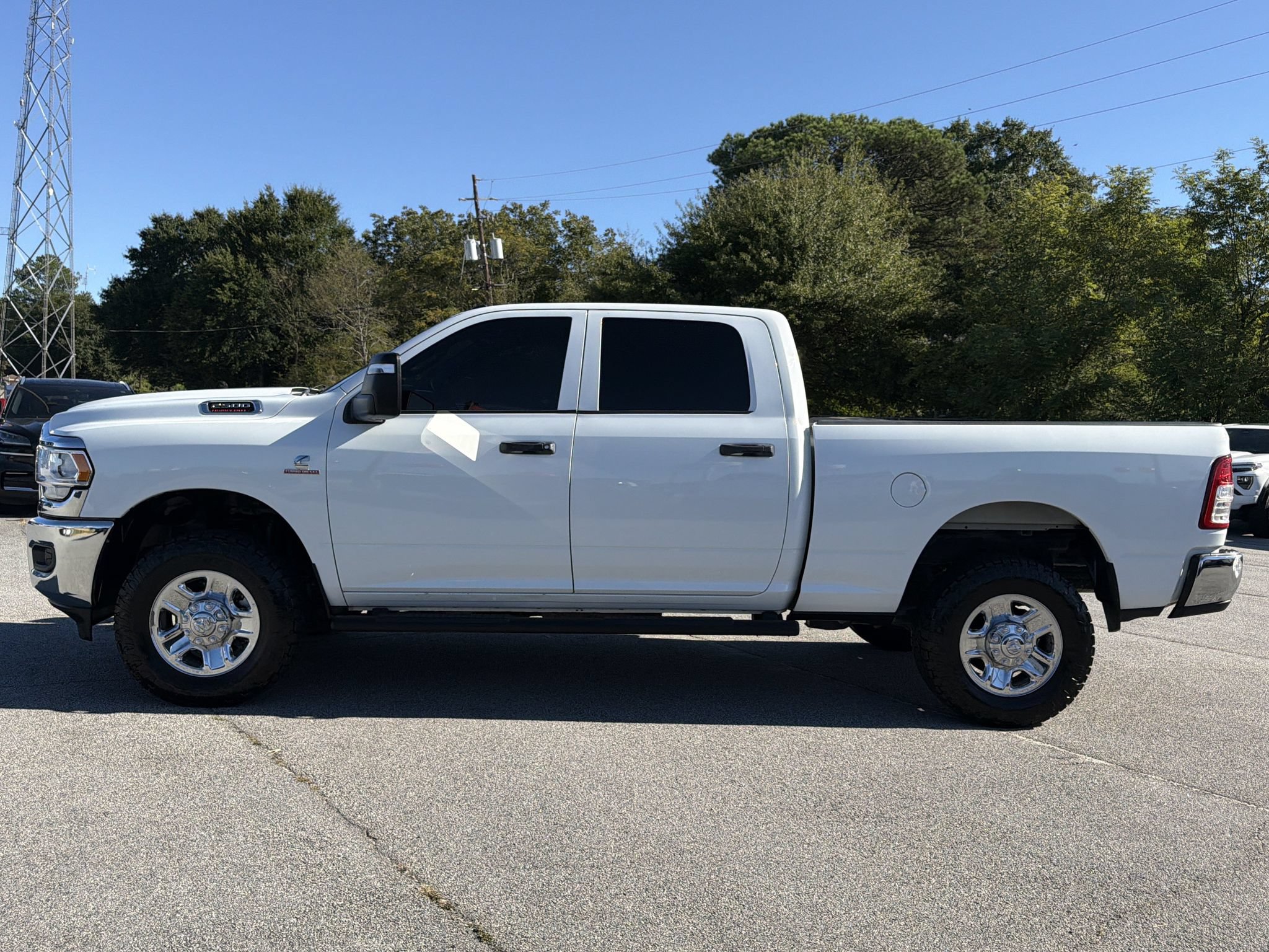 Used 2024 RAM 2500 Tradesman w/ Chrome Appearance Group AWD/4WD image 20