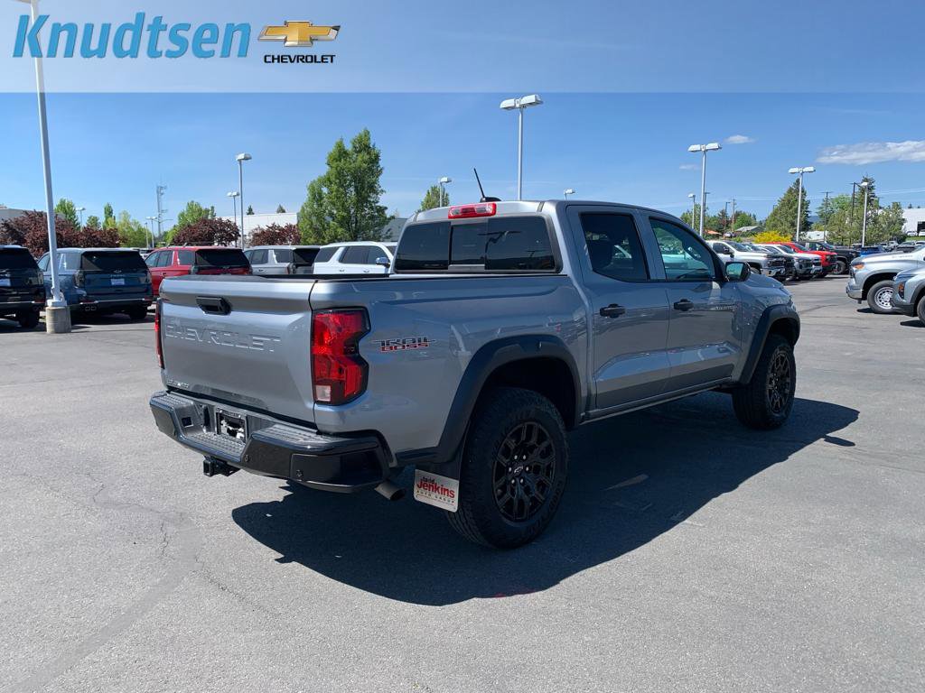 Used 2025 Chevrolet Colorado Trail Boss AWD/4WD image 7