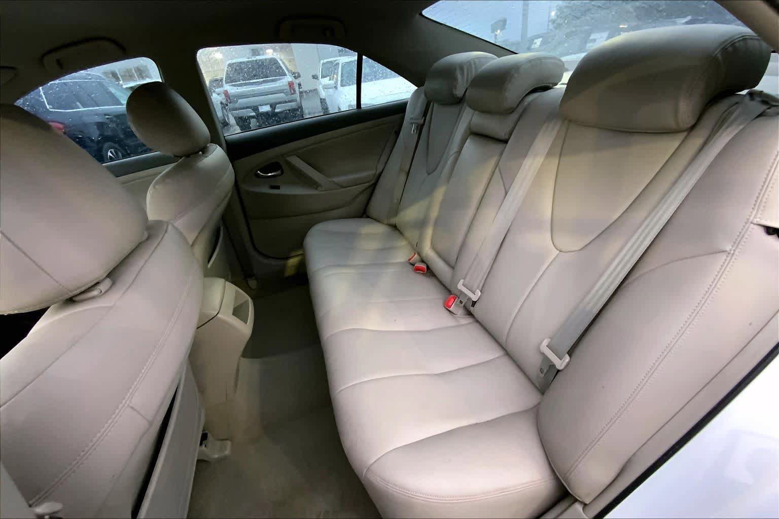 Used 2011 Toyota Camry LE w/ LE Extra-Value Pkg FWD image 19