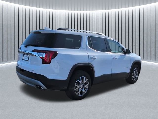 Certified 2023 GMC Acadia SLT w/ Preferred Package image 4