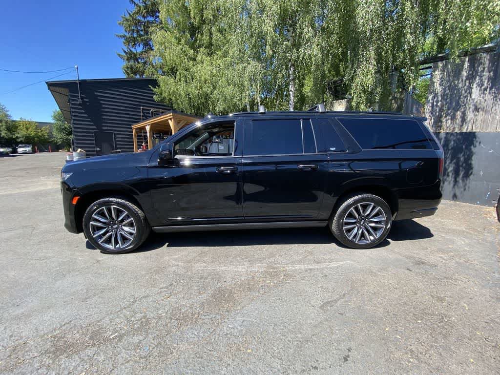 Used 2022 Cadillac Escalade ESV Sport w/ Touring Package AWD/4WD image 3