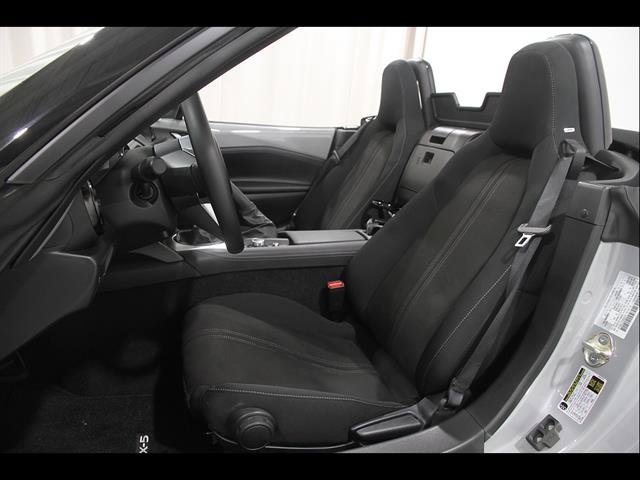 Used 2025 MAZDA MX-5 Miata Club RWD image 6