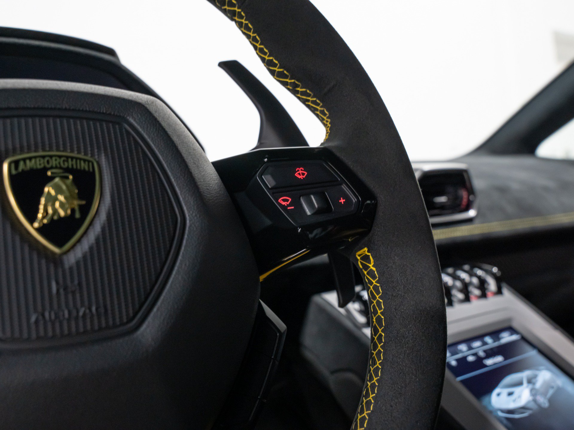 Used 2022 Lamborghini Huracan STO RWD image 51
