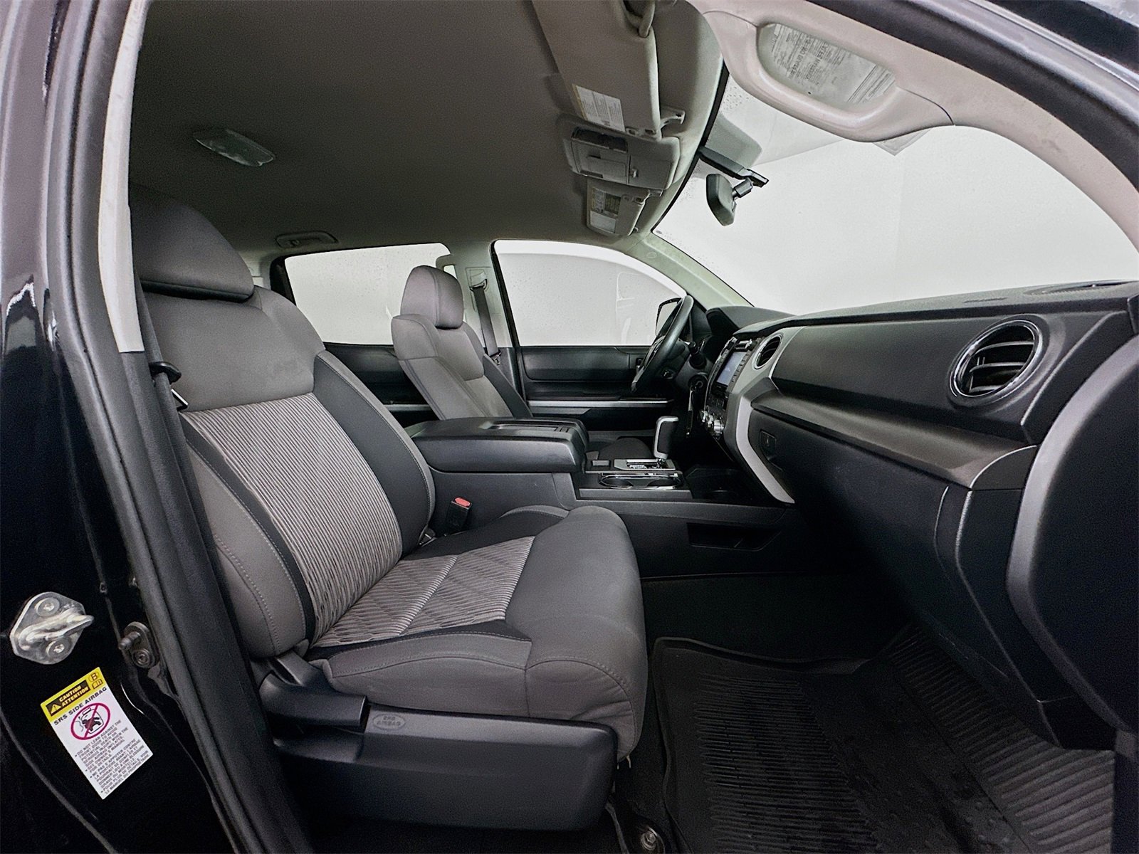 Used 2016 Toyota Tundra SR5 w/ SR5 Upgrade Package image 26