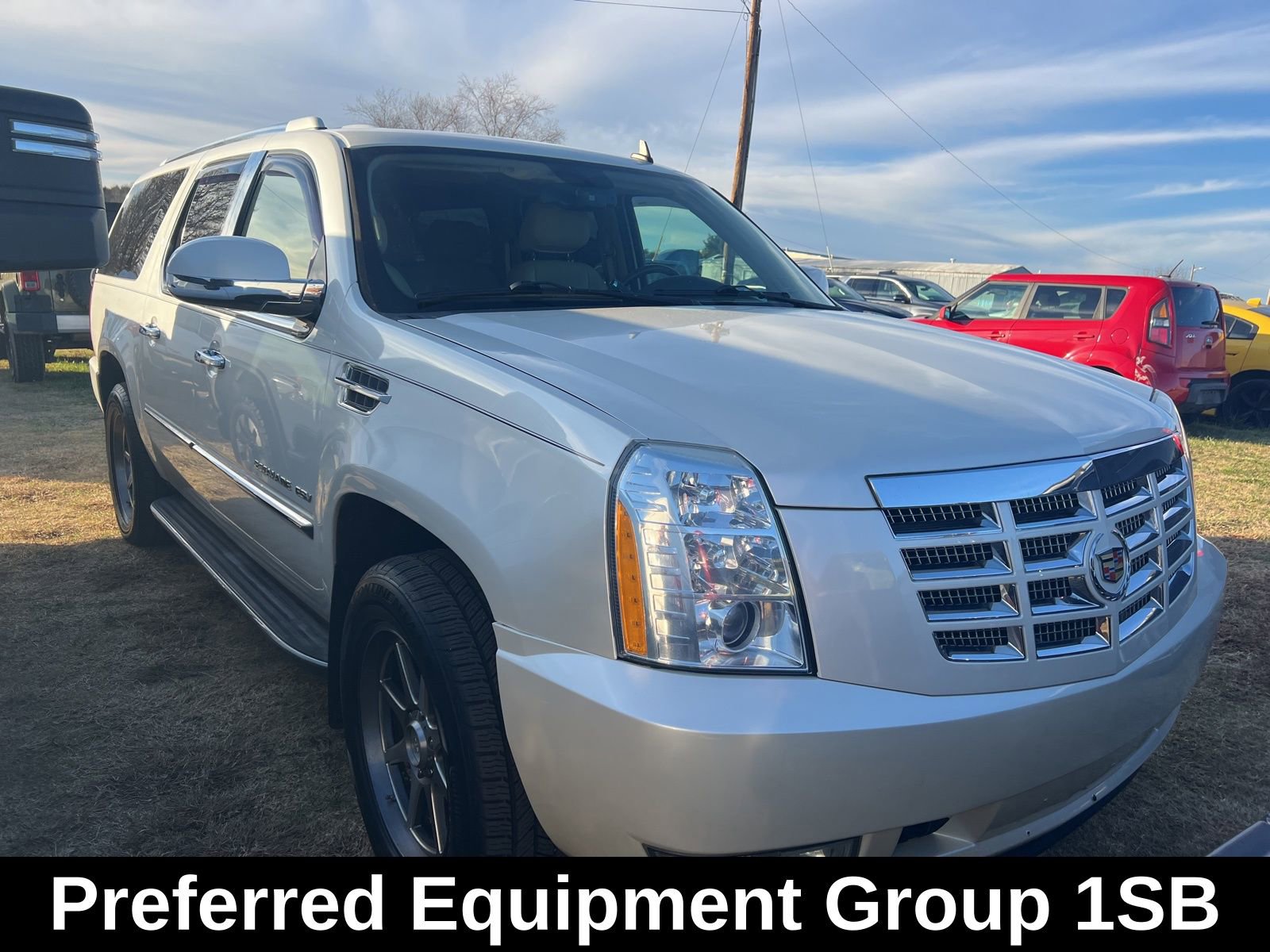 Used 2014 Cadillac Escalade ESV Luxury image 5