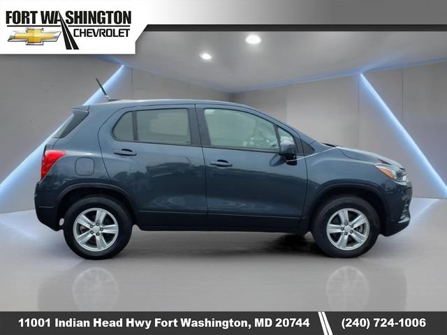 Used 2021 Chevrolet Trax LS w/ Tint and Cruise Package AWD/4WD image 2