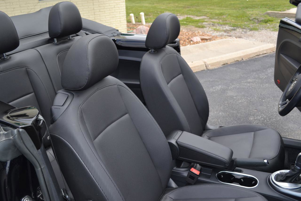 Used 2019 Volkswagen Beetle 2.0T S FWD image 26