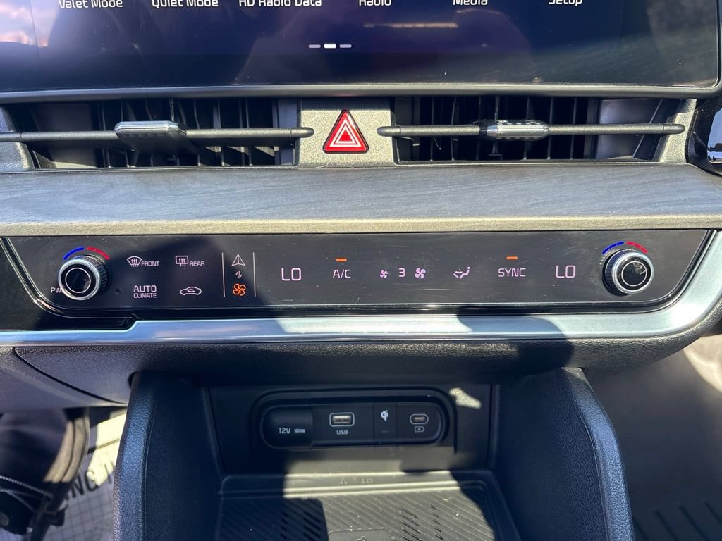 Used 2023 Kia Sportage X-Line w/ X-Line Premium Package AWD/4WD image 28