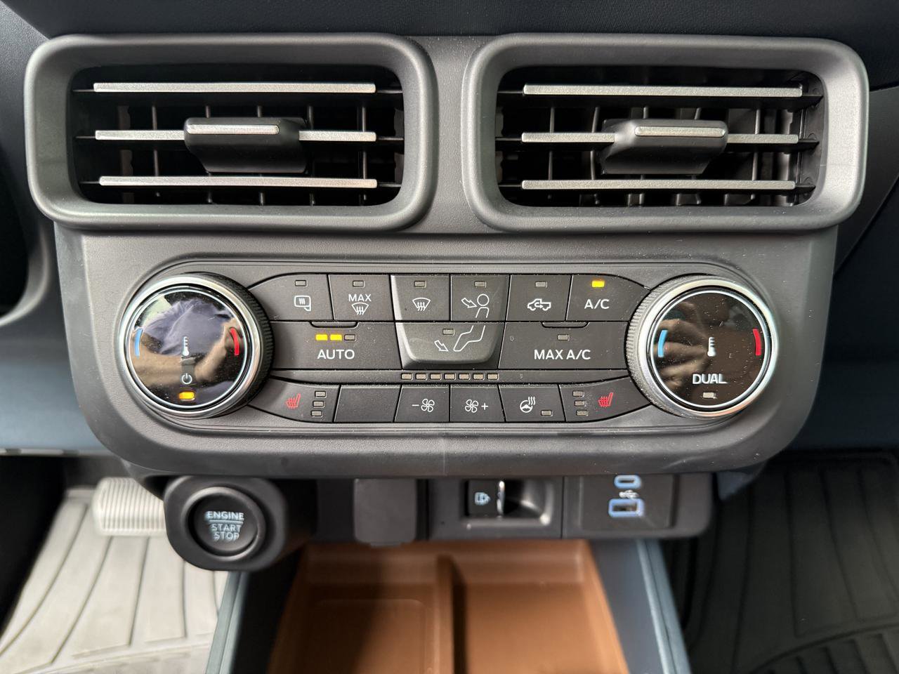 Used 2022 Ford Maverick Lariat w/ Lariat Luxury Package AWD/4WD image 22