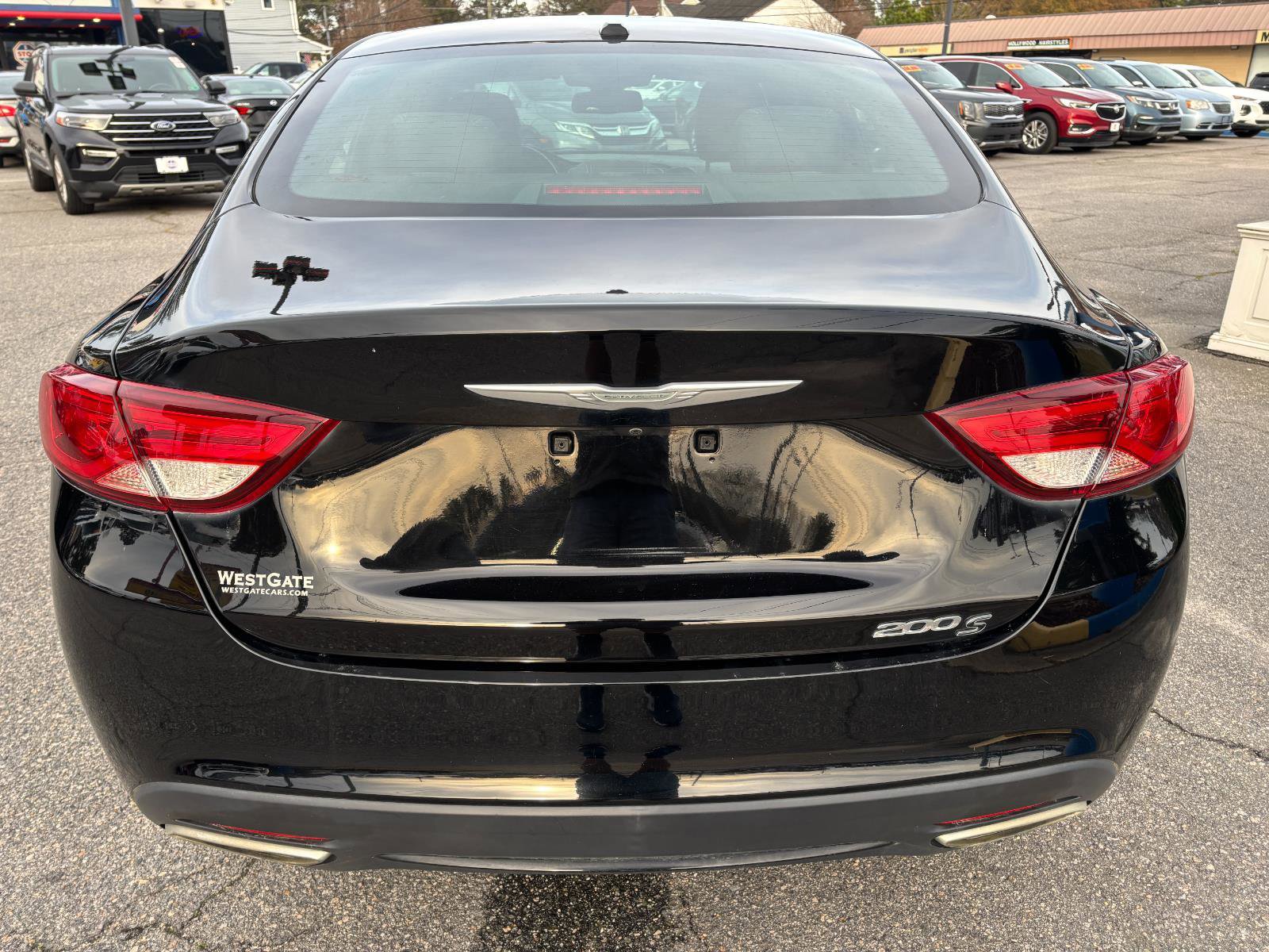 Used 2015 Chrysler 200 S w/ Comfort Group image 5