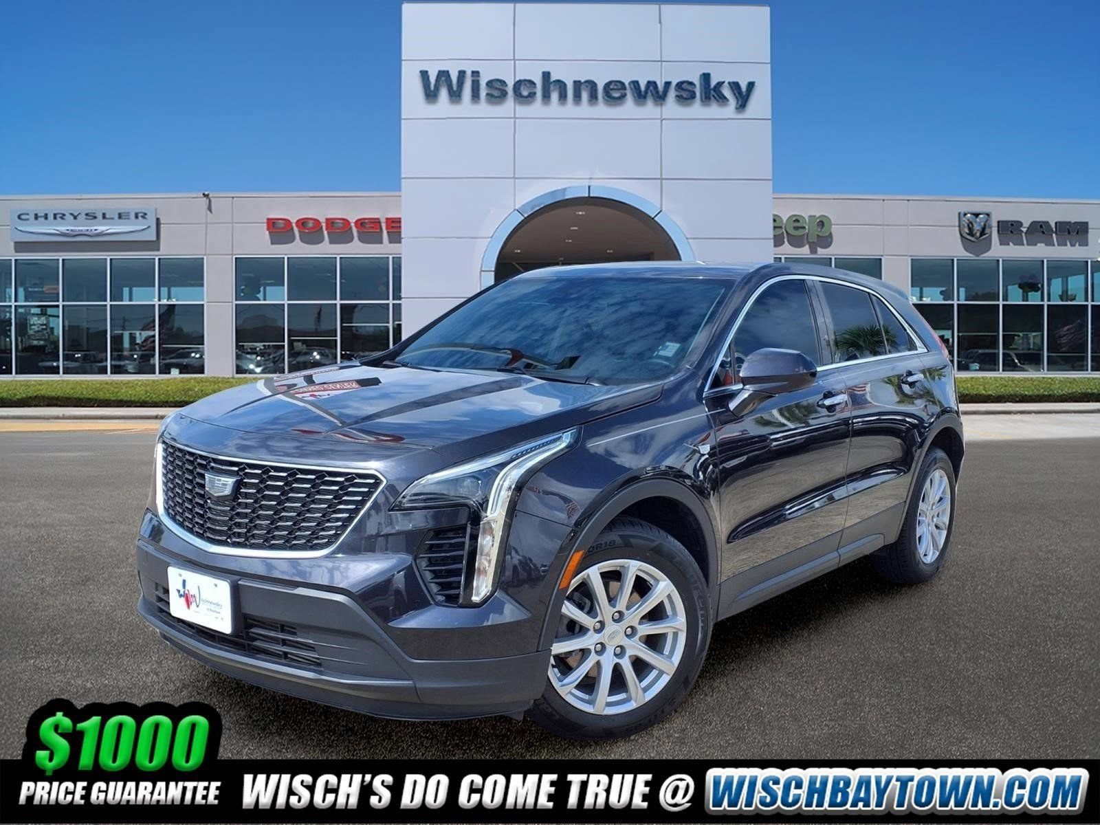 Used 2022 Cadillac XT4 Luxury FWD image 1