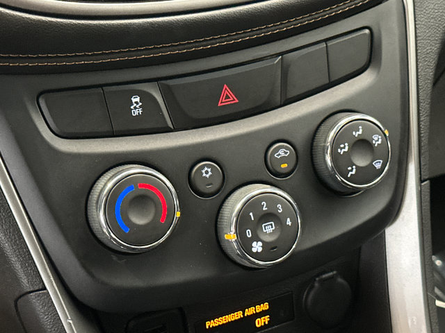 Used 2018 Chevrolet Trax LT w/ Driver Confidence Package FWD image 24
