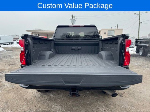 Used 2021 Chevrolet Silverado 2500 Custom w/ Custom Value Package image 6