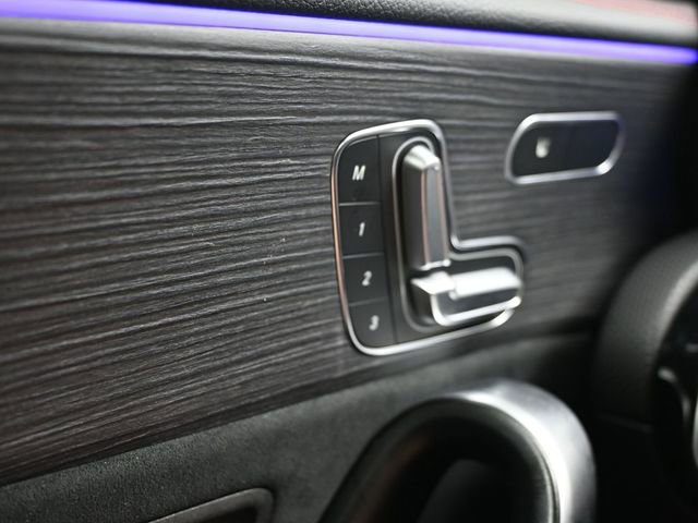 Used 2023 Mercedes-Benz CLA 250 4MATIC image 36